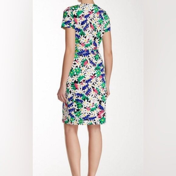 Diane Von Furstenberg New Julian Two Garden Daisy Multi Wrap Dress, approx 8 - Picture 3 of 16
